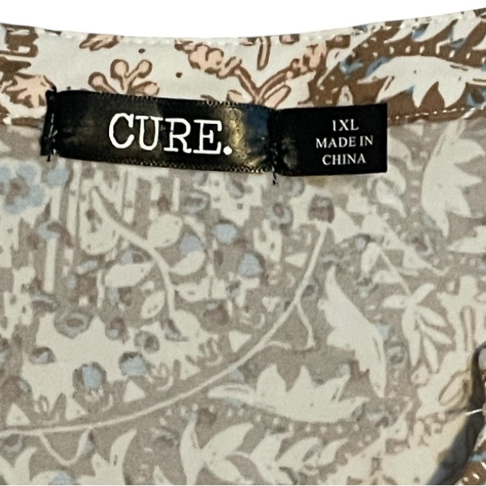CURE Neutral Patterned Blouse - Picture 3 of 5